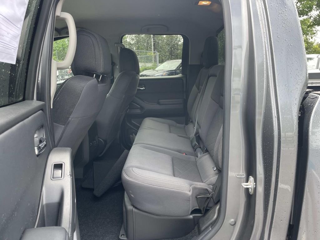 Used 2025 Gray Nissan SV image 9