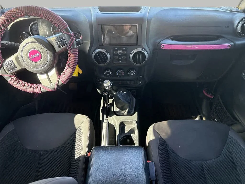 Used 2017 Black Jeep Unlimited Sport image 11