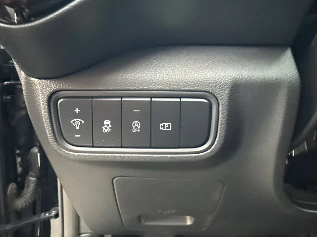Used 2023 Fusion Black Kia GT-Line image 18