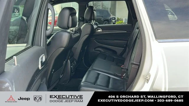 Used 2022 White Jeep Limited image 22