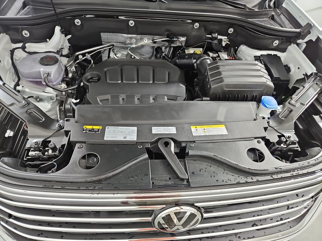 New 2026 White/off-white Volkswagen SE w/Technology image 20