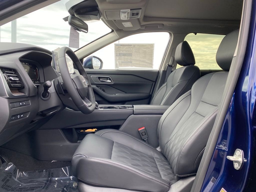 2026 Nissan Rogue Platinum - Photo 11