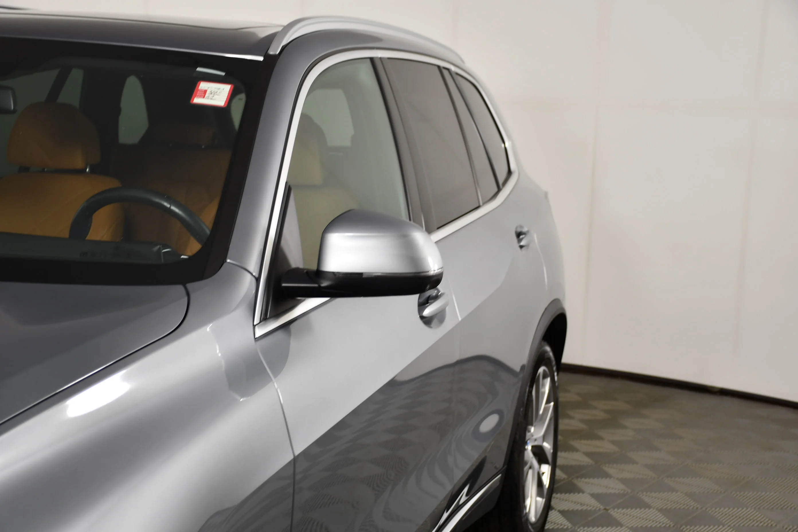 Used 2024 Skyscraper Grey Metallic BMW xDrive40i image 13