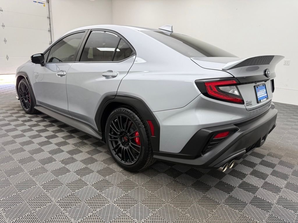 Used 2024 Ice Silver Metallic Subaru TR image 11