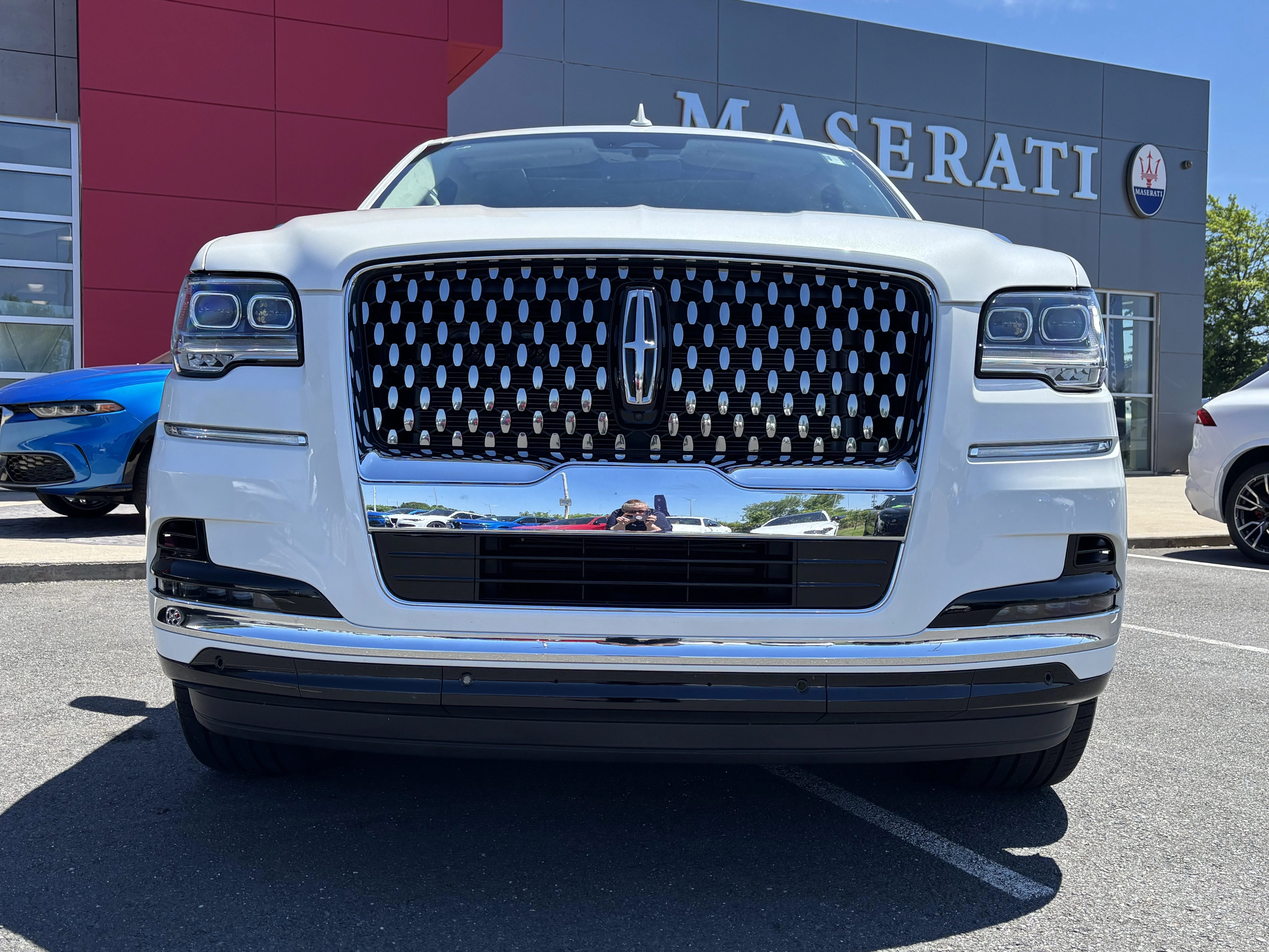 Used 2023 Pristine White Metallic Tri-Coat Lincoln Black Label image 11