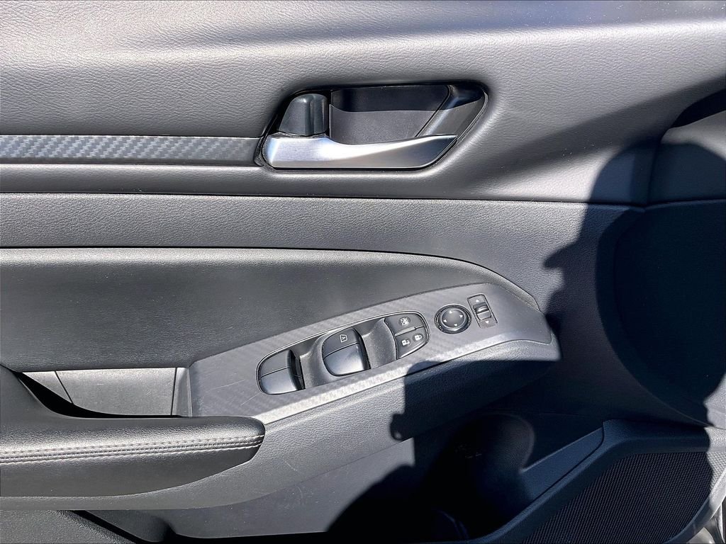 Used 2024 Gun Metallic Nissan 2.5 SV image 36