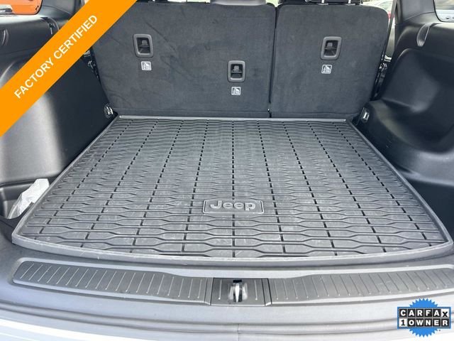 Used 2025 Silver Jeep Limited image 13