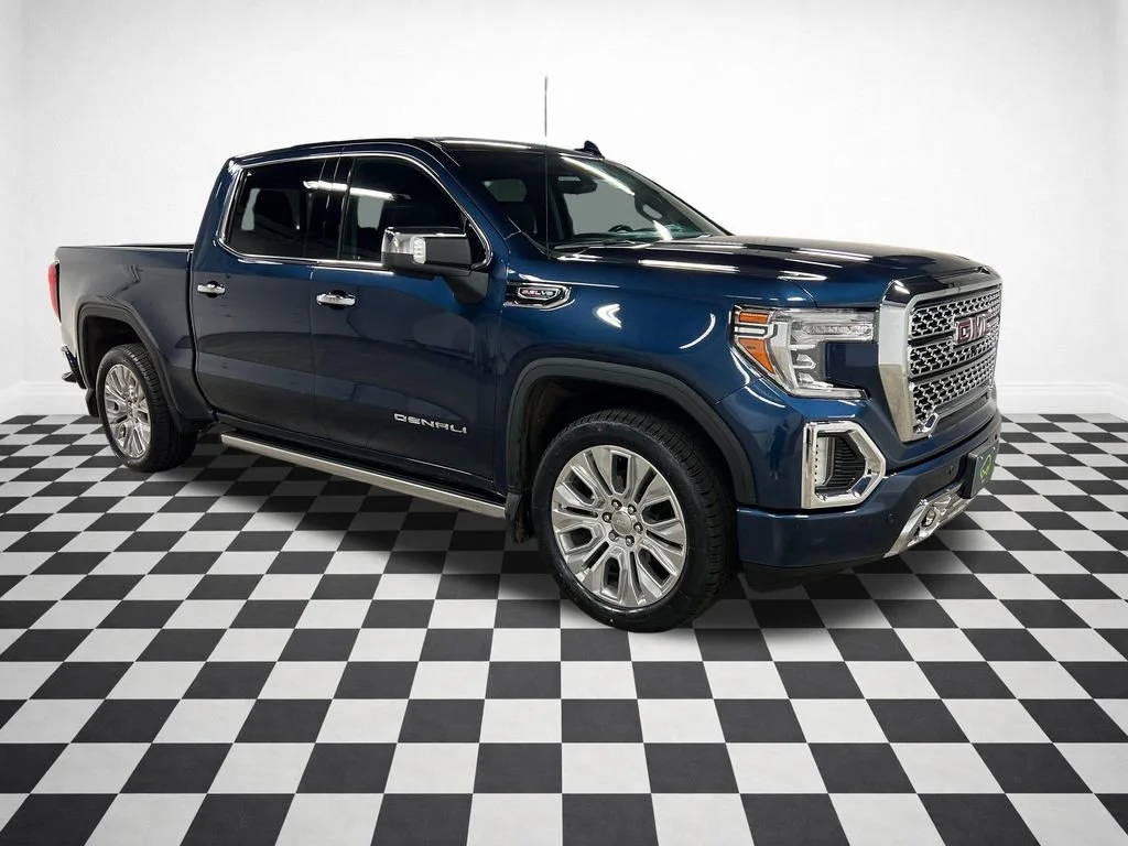 2021 GMC Sierra 4WD Crew Cab Short Box Denali's photo