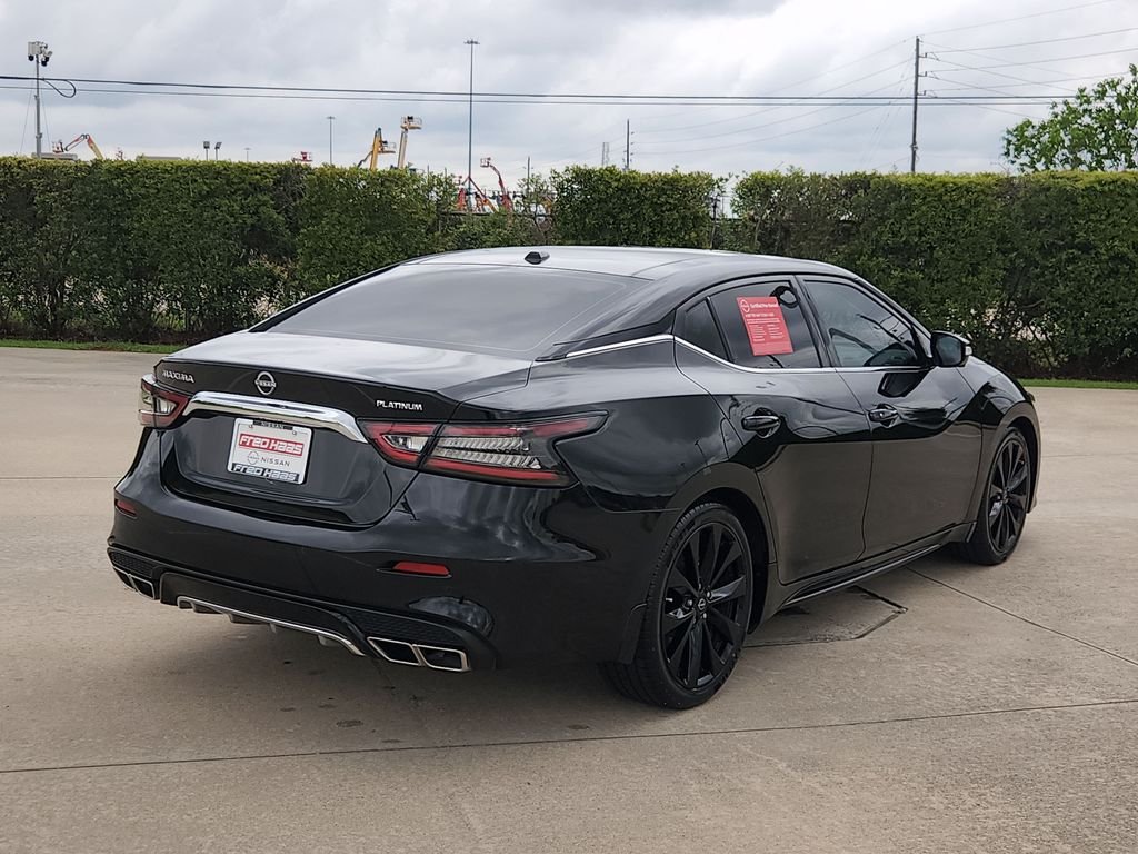 Certified Used 2023 Black Nissan Platinum image 5