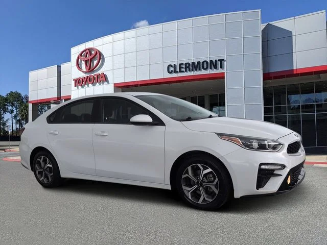 Used 2021 White Kia LXS image 1
