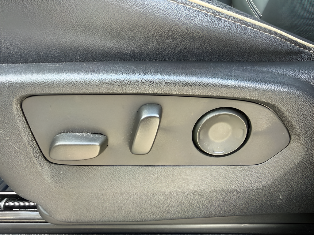 Used 2024 Gray Chevrolet Premier image 10