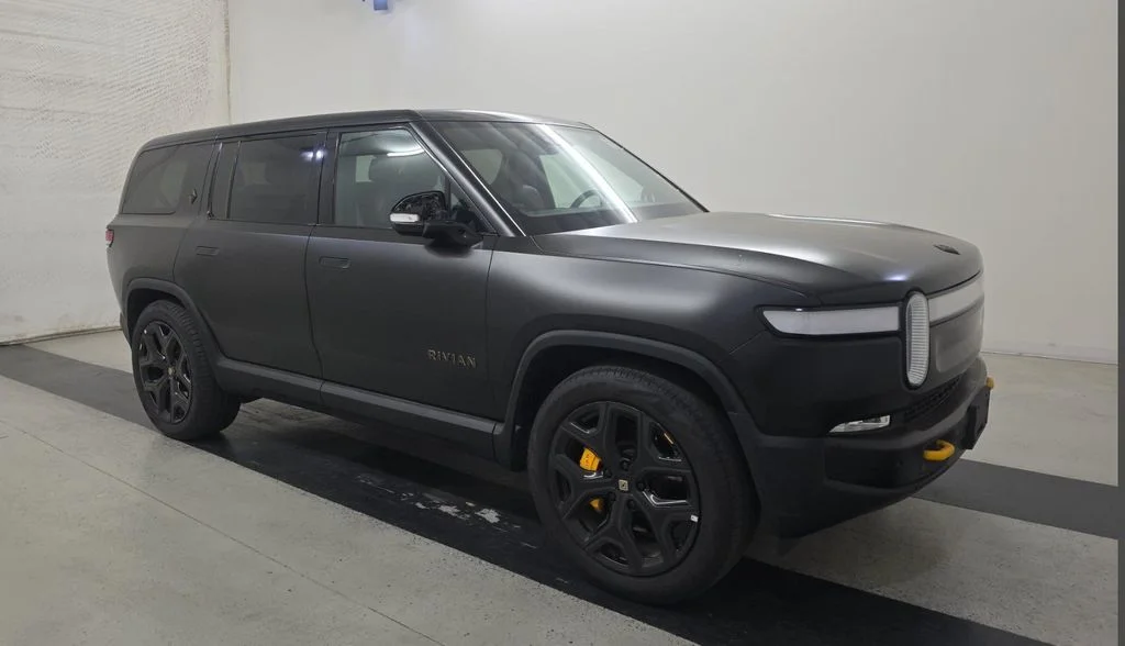 2024 Rivian R1S Adventure Quad-Motor Large Pack's photo