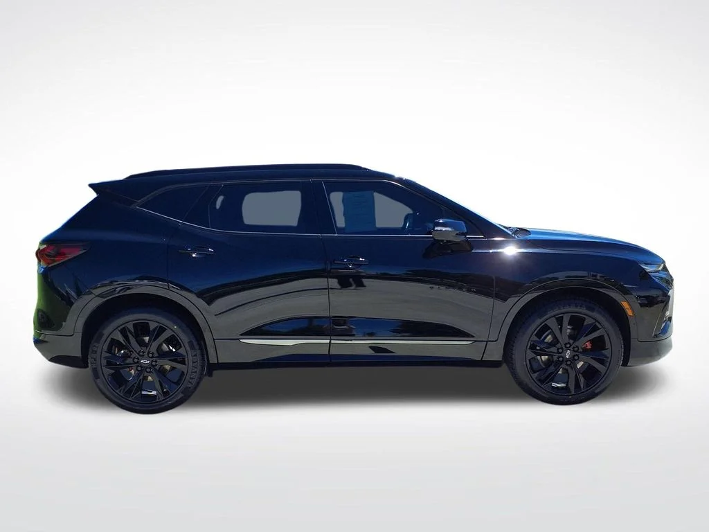 Used 2022 Black Chevrolet RS image 10