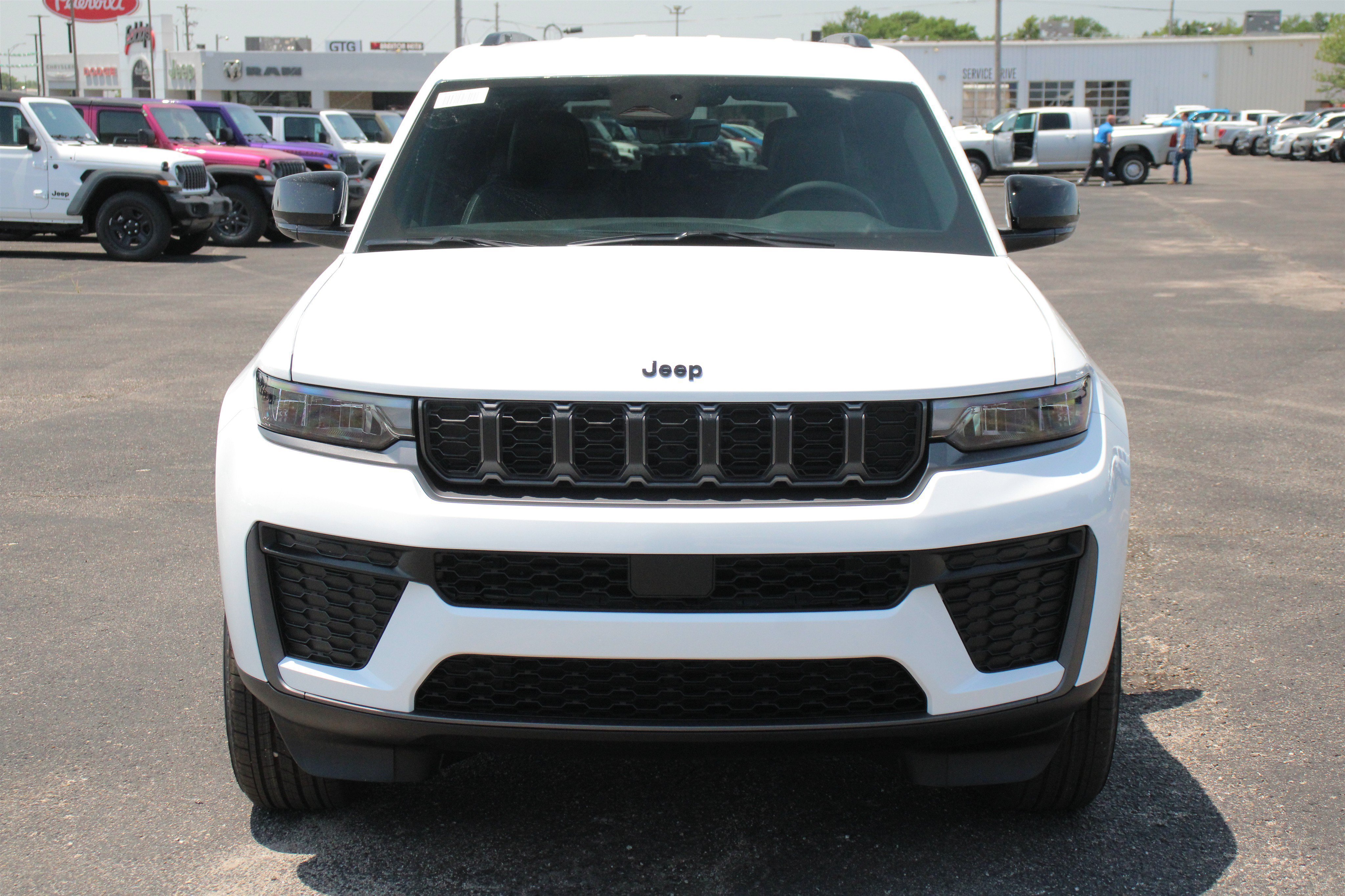 New 2026 Bright White Clearcoat Jeep Laredo Altitude image 34