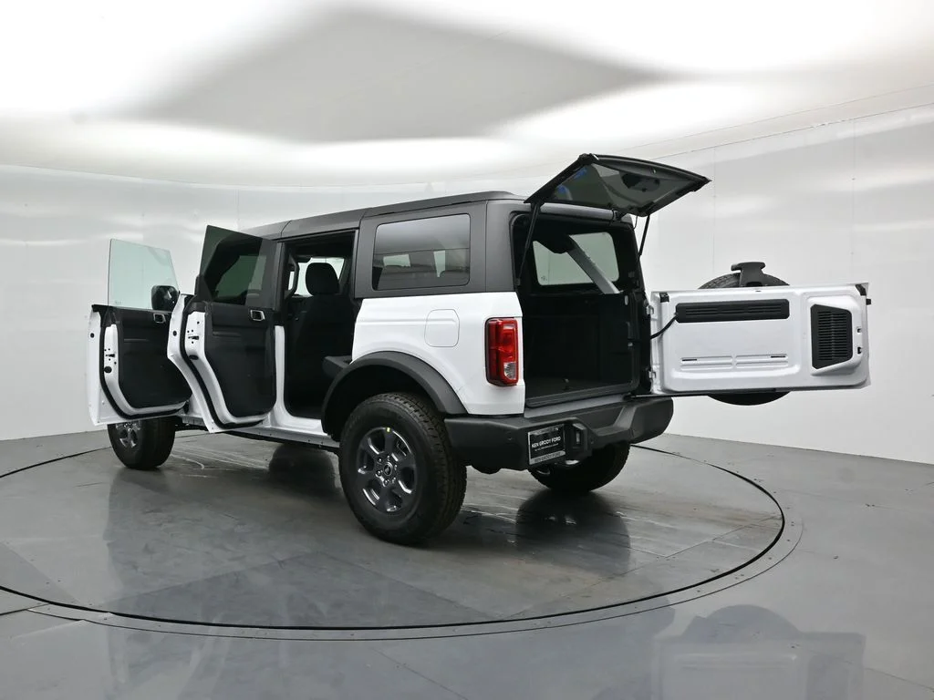 New 2026 Oxford White Ford Big Bend image 31