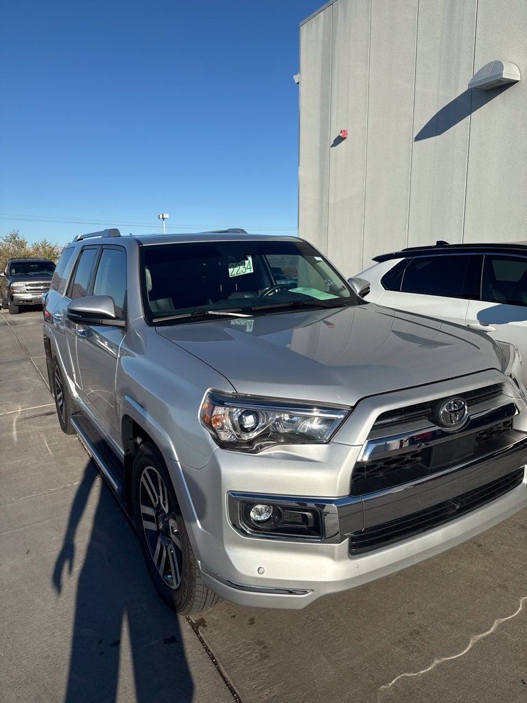 Used 2024  Toyota Limited image 1