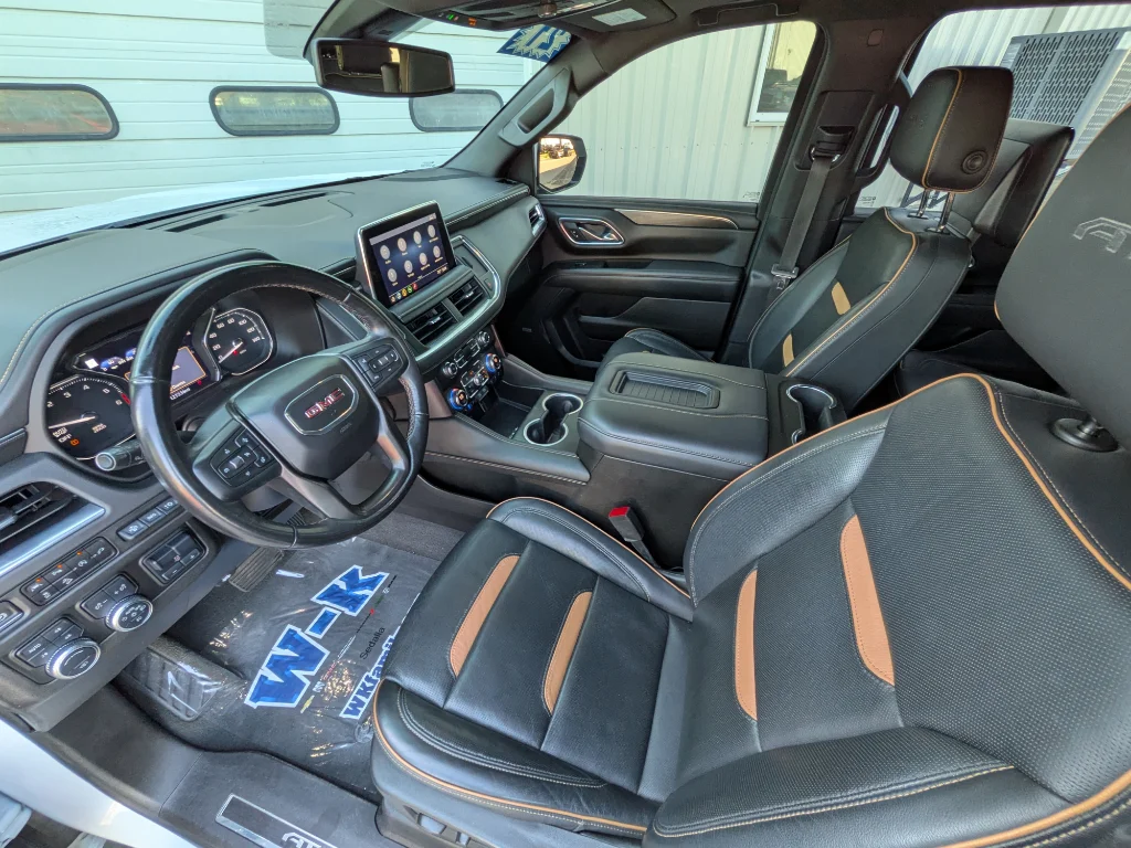 Used 2021 Summit White GMC AT4 image 6