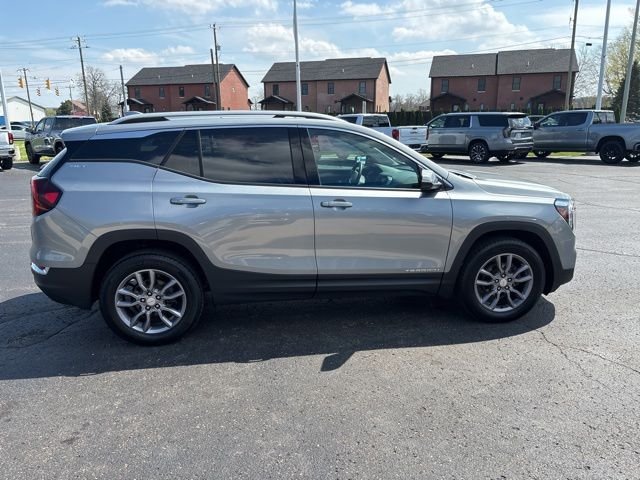 Used 2024 Silver GMC SLT image 7