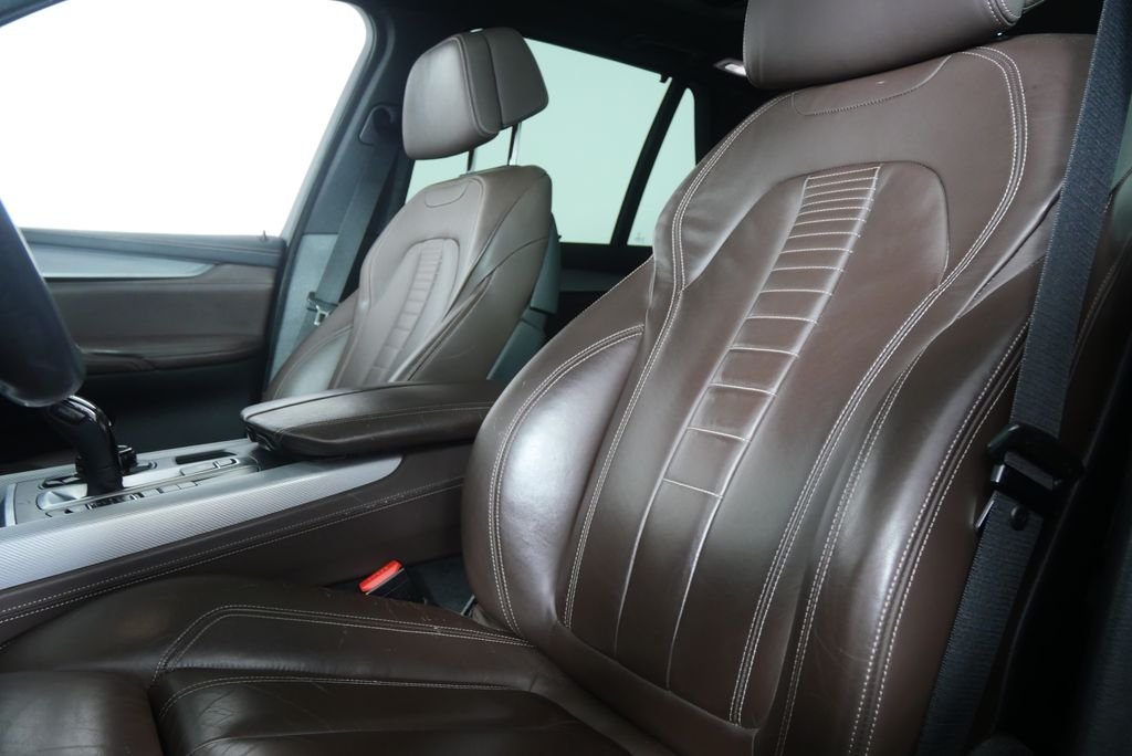 Used 2014 Carbon Black Metallic BMW xDrive50i image 10