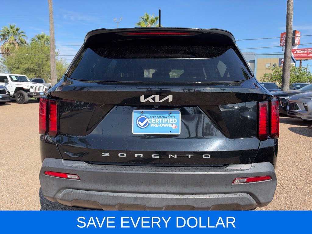 Used 2022 Black Kia LX image 5