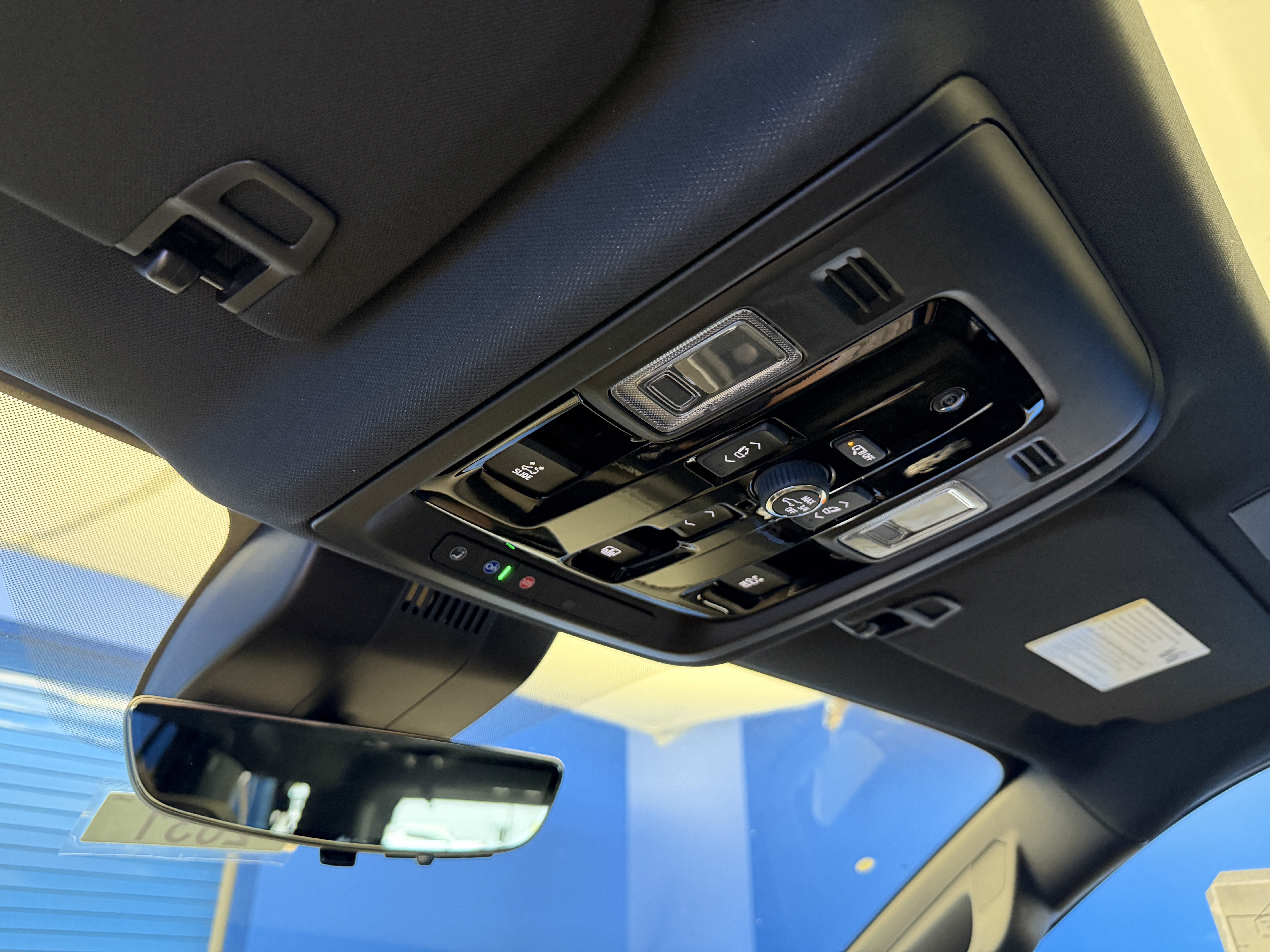 2026 Chevrolet Suburban High Country - Photo 28