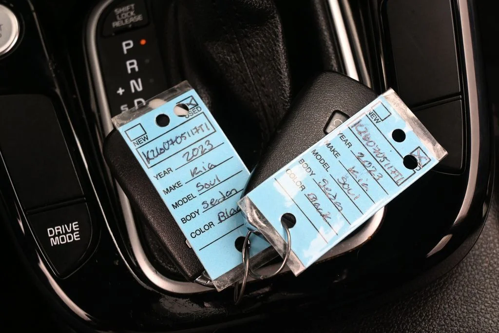 Used 2023 Fusion Black Kia S image 28