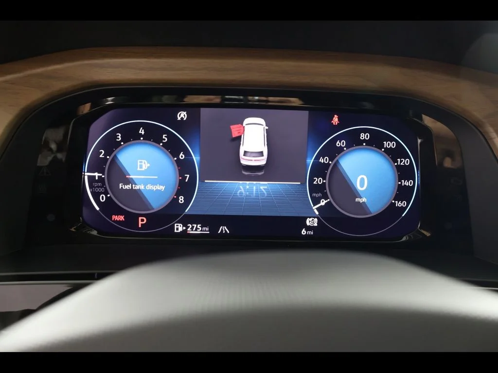 New 2026 Silver Volkswagen SE w/Technology image 25