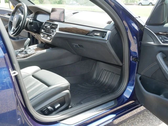 Used 2019 Blue Metallic BMW 540i xDrive image 20