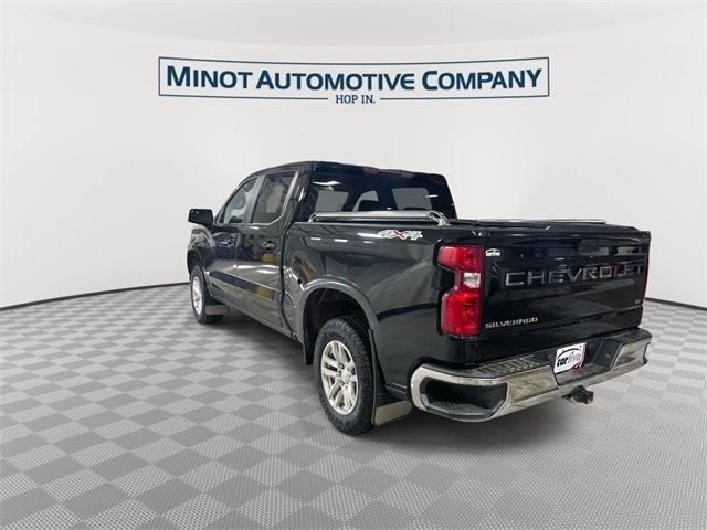 2019 Chevrolet Silverado 1500 LT photo 3