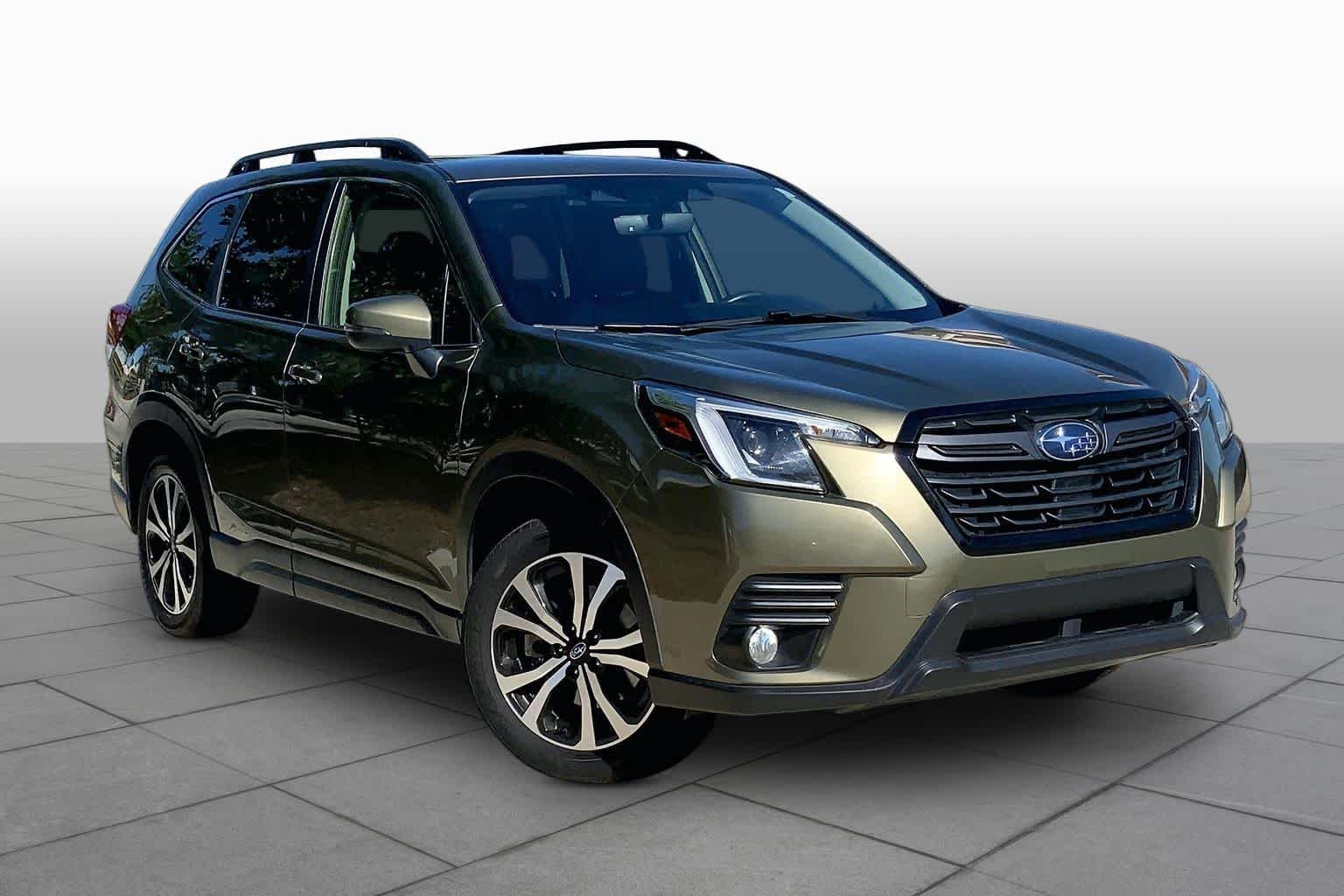 Used 2023 Autumn Green Metallic Subaru Limited image 3
