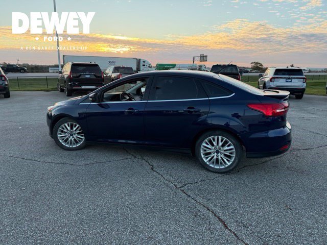 Used 2016  Ford Titanium image 8