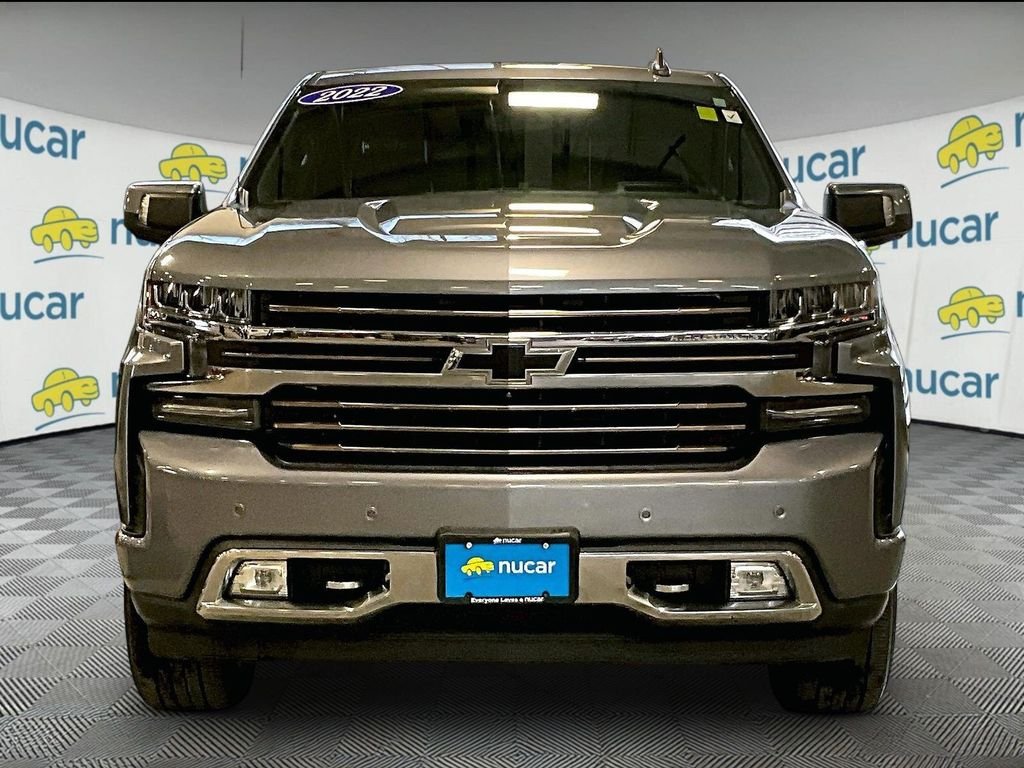 Used 2022 Gray Chevrolet High Country image 2