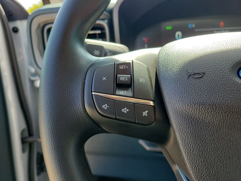 New 2026 Oxford White Ford XL image 17