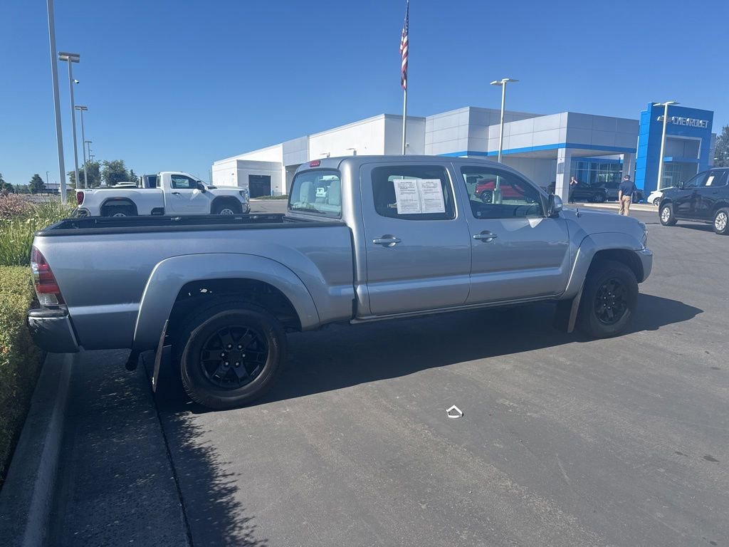 Used 2015 Silver Toyota  image 2