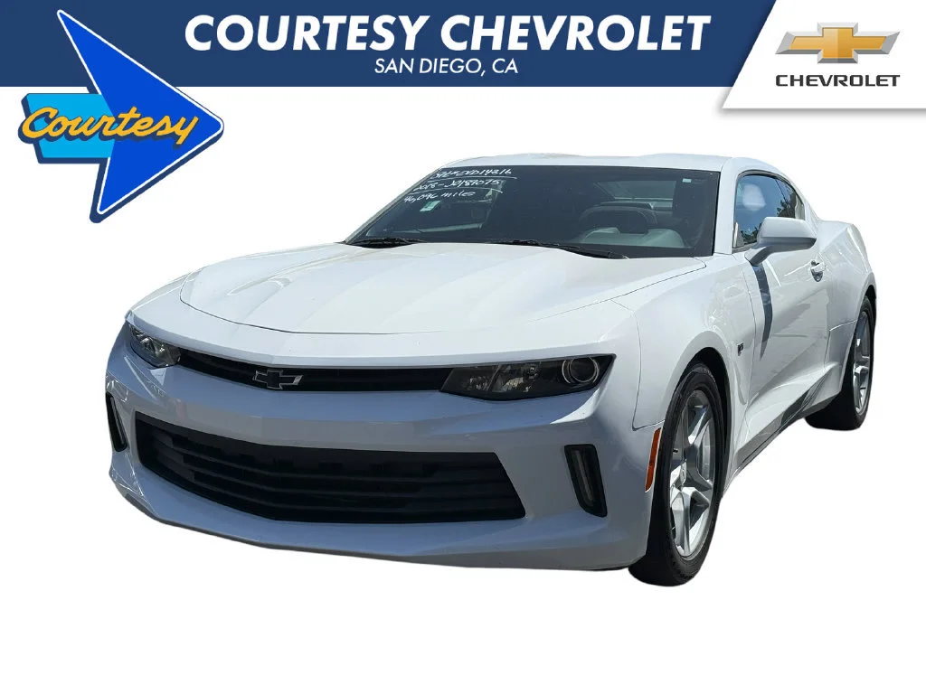Used 2018 SUMMIT WHITE Chevrolet 1LT image 1
