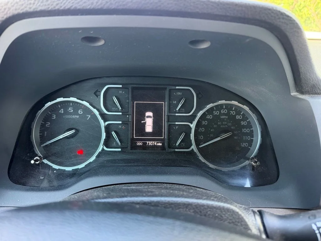 Used 2020 White Toyota SR5 image 9