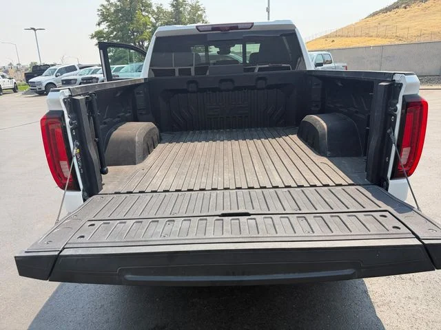 Used 2023 White GMC Denali Ultimate image 23