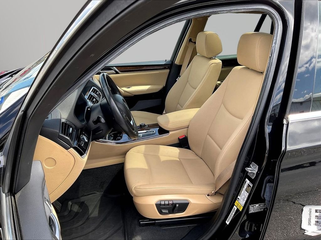 Used 2017 Black BMW sDrive28i image 27