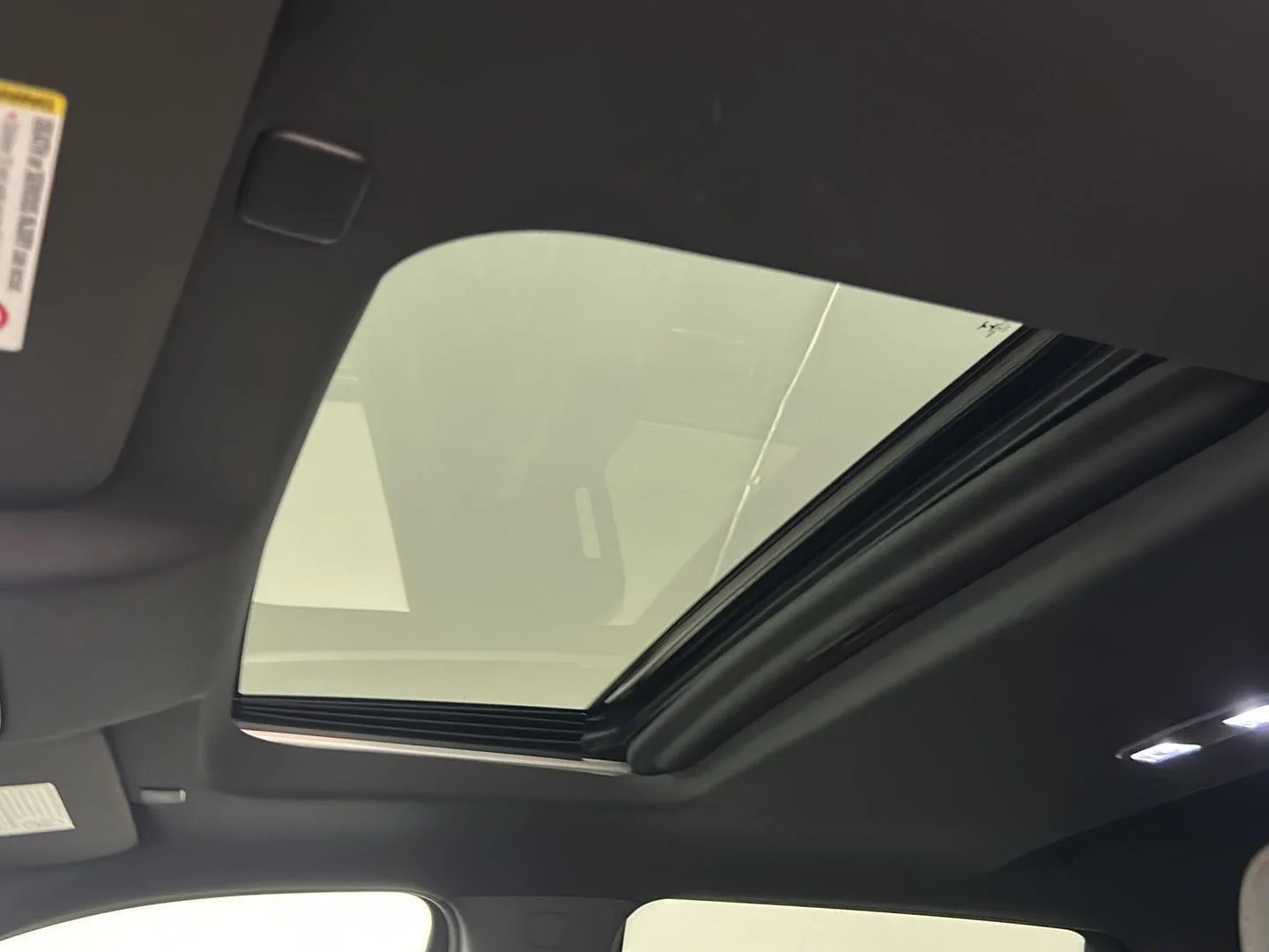 Used 2021 Summit White GMC AT4 image 34