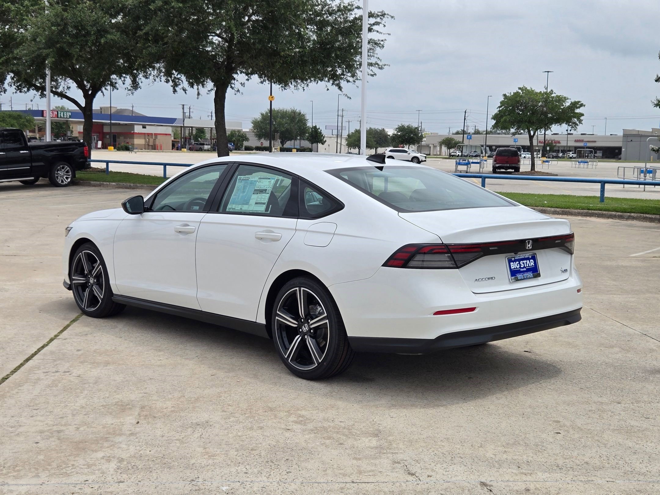 New 2026 Platinum White Pearl Honda SE image 6