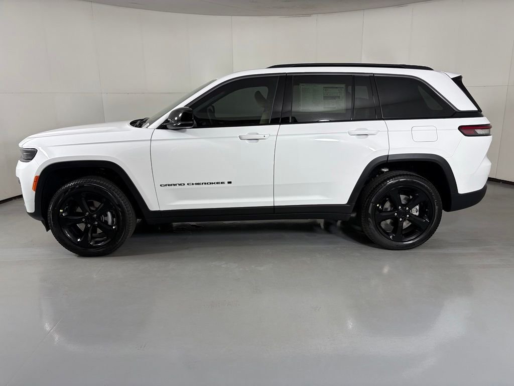 New 2026 Bright White Clearcoat Jeep Limited image 5