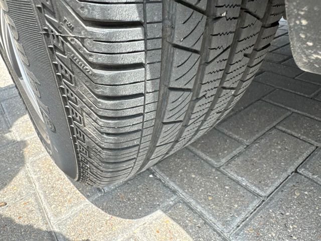 Used 2022 Silver Mercedes-Benz GLC 300 image 19