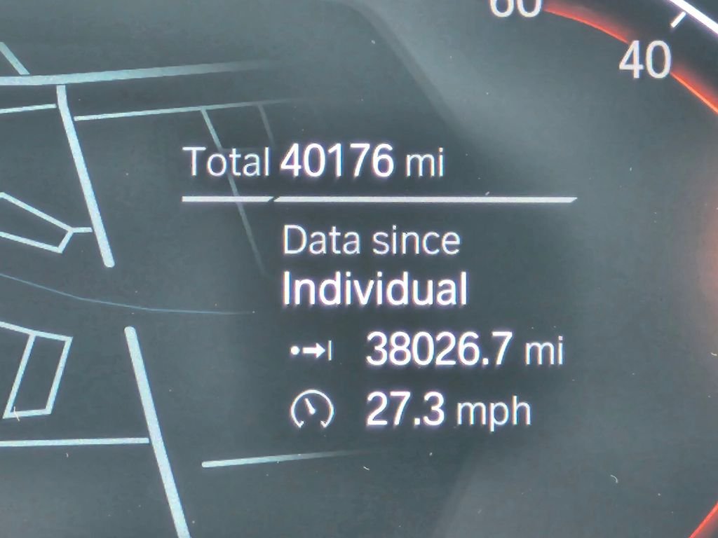 Certified Used 2023 White BMW xDrive40i image 32