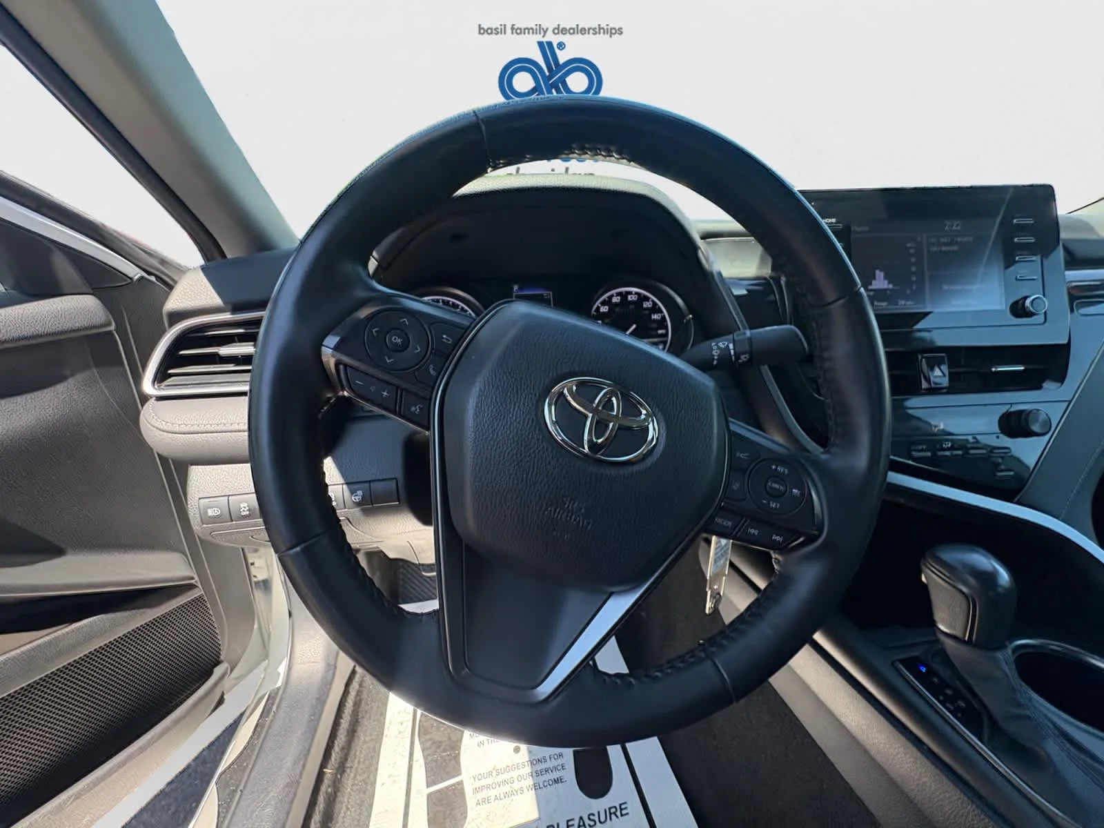 Used 2024 Ice Cap Toyota SE image 16