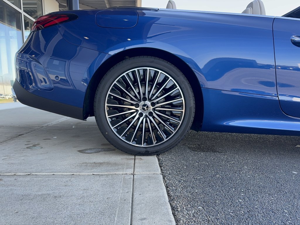 New 2026 Starling Blue Metallic Mercedes-Benz CLE 300 4MATIC® image 9