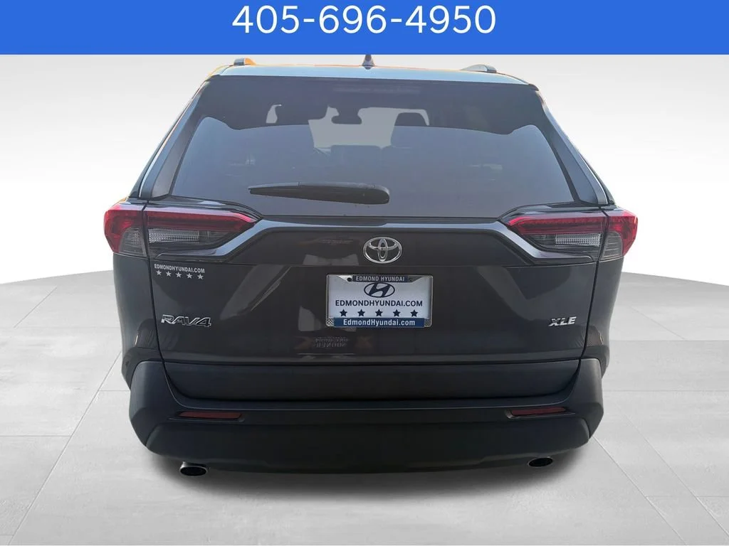 Pre-Owned 2022 Toyota RAV4 XLE