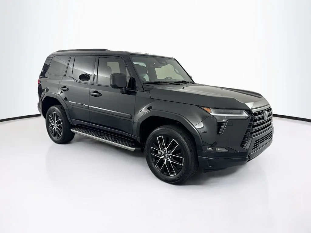 Used 2025 Black Lexus 550 Premium+ image 3