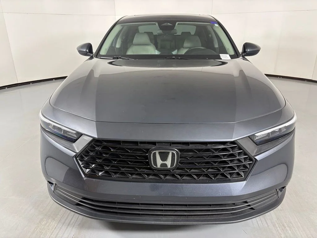 Used 2024  Honda EX image 6