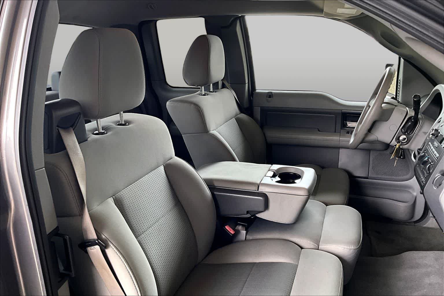 Used 2008 Dark Shadow Gray Clearcoat Metallic Ford XLT image 8
