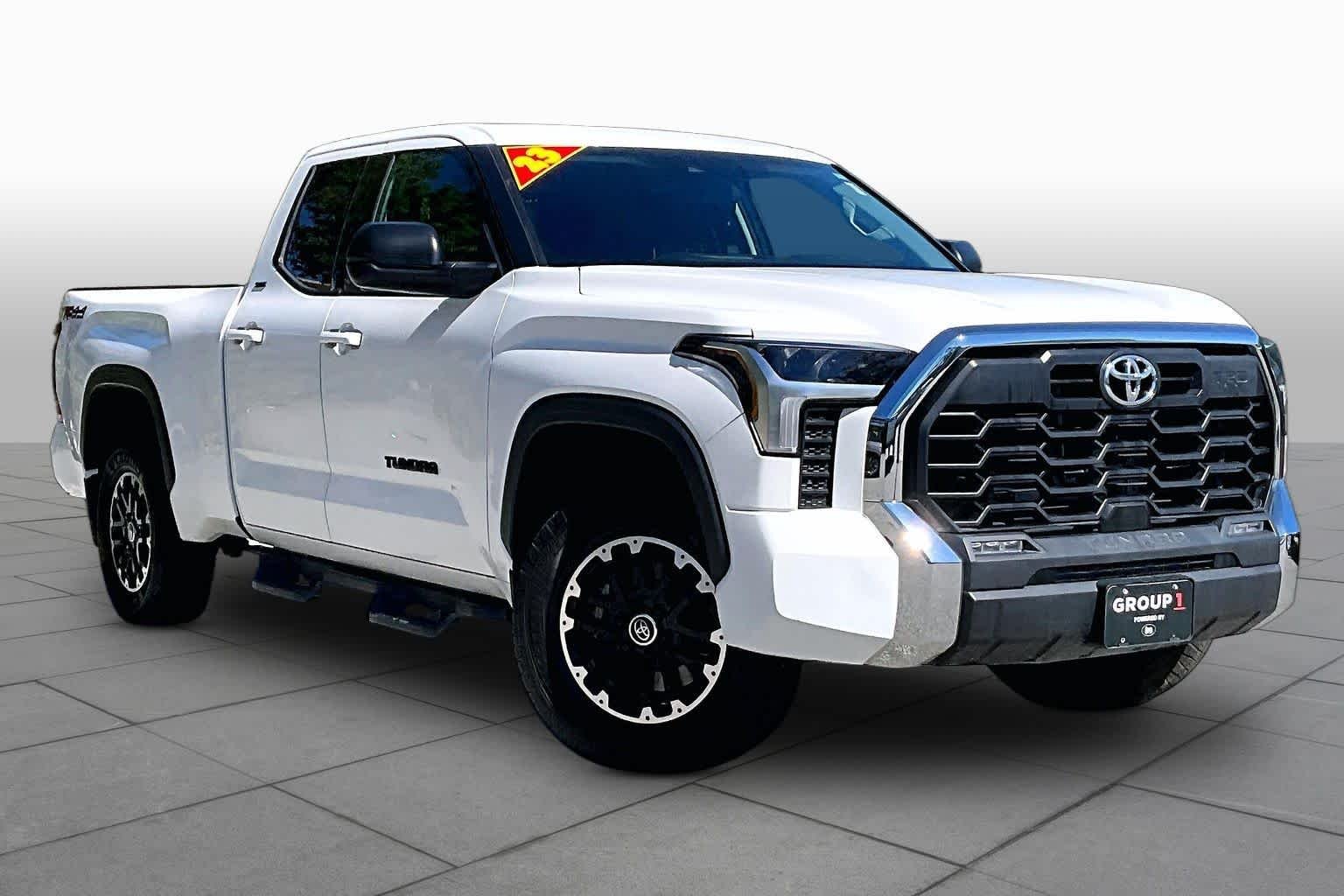 Used 2023 Ice Cap Toyota SR5 image 3